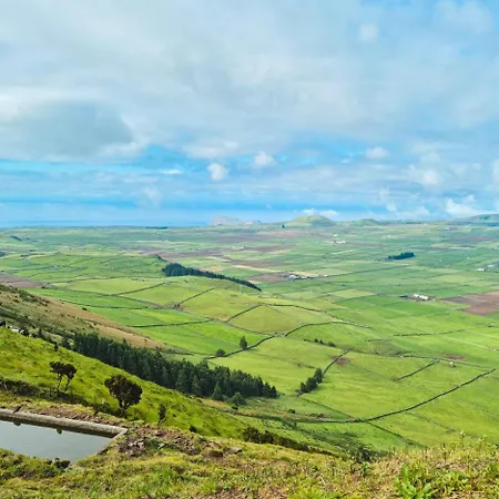 公寓 Azores Village